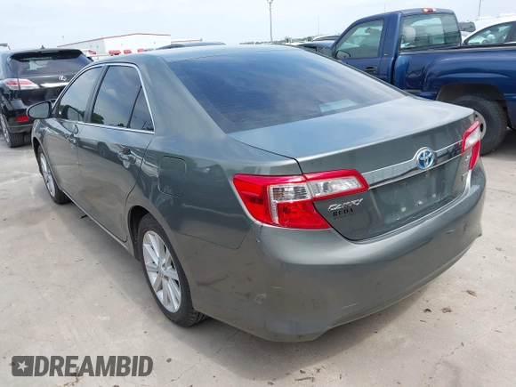 2012 Toyota Camry XLE z VIN 4T1BD1FKXCU034435, wystawiony jako IAAI lot #42024179 z przebiegiem 183 534 mil mil oraz . Historia ofert i sprzedaży dostępna na DreamBid. Obrazek 3.