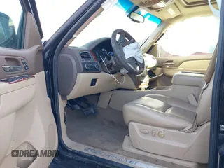 2012 Chevrolet Suburban LTZ with VIN 1GNSKKE75CR133445, listed as a IAAI auction lot 41590306 with 203,592 mi miles. Bid and sale history available at carsss.com. Image 5.