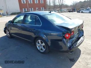 2009 Volkswagen Jetta SE with VIN 3VWRZ71K59M057372, listed as a IAAI auction lot 41741847 with 197,105 mi miles and . Bid and sale history available at DreamBid. Image 3.
