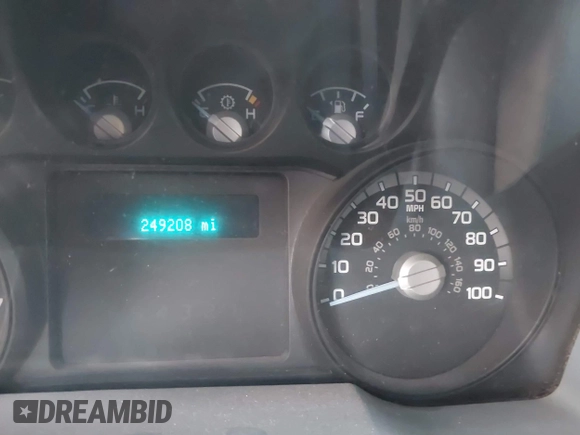 2014 Ford F-250 XL z VIN 1FT7W2B6XEEA73803, wystawiony jako IAAI lot #40960544 z przebiegiem 249 208 mil mil oraz . Historia ofert i sprzedaży dostępna na DreamBid. Obrazek 15.