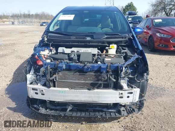2013 Toyota Prius Two with VIN JTDZN3EUXD3272985, listed as a IAAI auction lot 42072007 with 135,785 mi miles and . Bid and sale history available at carsss.com. Image 6.