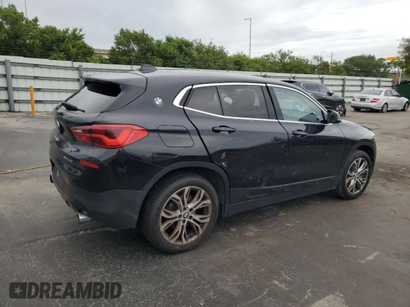 2018 BMW X2 sDrive28i with VIN WBXYJ3C34JEJ91176, listed as a Copart auction lot 63418365 with 62,586 mi miles and Salvage title. Bid and sale history available at DreamBid. Image 3.