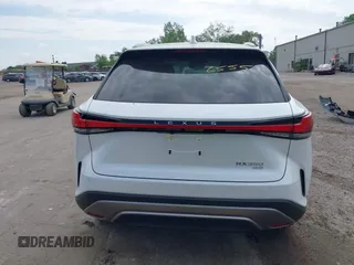 2024 Lexus RX 350 z VIN 2T2BAMCA1RC044332, wystawiony jako IAAI lot #42266555 z przebiegiem 9 949 mil mil oraz . Historia ofert i sprzedaży dostępna na DreamBid. Obrazek 17.