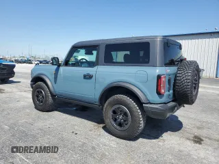 2021 Ford Bronco with VIN 1FMDE5CH1MLA60600, listed as a Copart auction lot 54076135 with 39,526 mi miles and Salvage title. Bid and sale history available at DreamBid. Image 2.