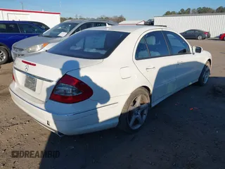 2009 Mercedes-Benz E-Class Sport 5.5L with VIN WDBUF72X49B394394, listed as a IAAI auction lot 41367768 with 247,533 mi miles. Bid and sale history available at carsss.com. Image 4.