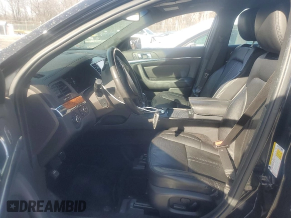 2016 Lincoln MKS z VIN 1LNHL9DK0GG600153, wystawiony jako Copart lot #41561325 z przebiegiem 71 909 mil mil oraz Szkoda całkowita • Salvage title. Historia ofert i sprzedaży dostępna na DreamBid. Obrazek 7.