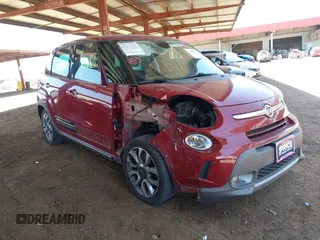 2015 FIAT 500L Urbana Trekking z VIN ZFBCFADH8FZ034079, wystawiony jako IAAI lot #42437851 z przebiegiem 54 216 mil mil oraz . Historia ofert i sprzedaży dostępna na DreamBid. Obrazek 1.