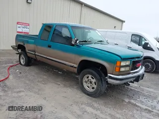 1994 GMC Sierra 1500 with VIN 2GDEK19K2R1549660, listed as a IAAI auction lot 41615642 with 207,399 mi miles and . Bid and sale history available at DreamBid. Image 1.