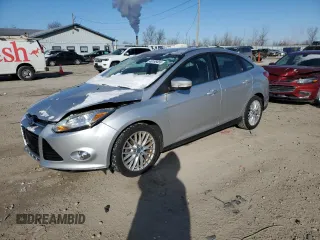 2012 Ford Focus SEL with VIN 1FAHP3H21CL266142, listed as a Copart auction lot 46186455 with 164,731 mi miles and Salvage Title. Bid and sale history available at carsss.com. Image 1.