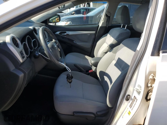 2012 Toyota Matrix S z VIN 2T1KE4EE7CC048823, wystawiony jako Copart lot #58517475 z przebiegiem 66 828 mil mil oraz Szkoda całkowita • Salvage title. Historia ofert i sprzedaży dostępna na DreamBid. Obrazek 7.