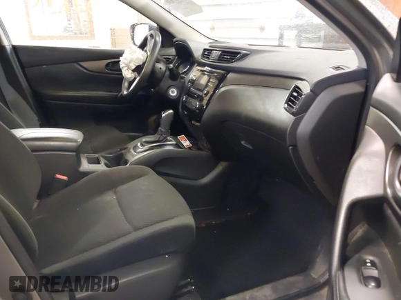 2017 Nissan Rogue SL z VIN JN1BJ1CR9HW128710, wystawiony jako IAAI lot #42307830 z przebiegiem 129 791 mil mil oraz . Historia ofert i sprzedaży dostępna na DreamBid. Obrazek 5.