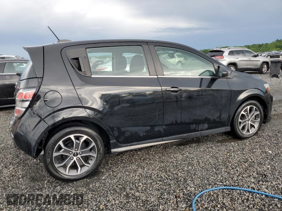 2020 Chevrolet Sonic LT z VIN 1G1JD6SB5L4137709, wystawiony jako Copart lot #55651925 z przebiegiem 38 048 mil mil oraz Szkoda całkowita • Salvage title. Historia ofert i sprzedaży dostępna na DreamBid. Obrazek 3.