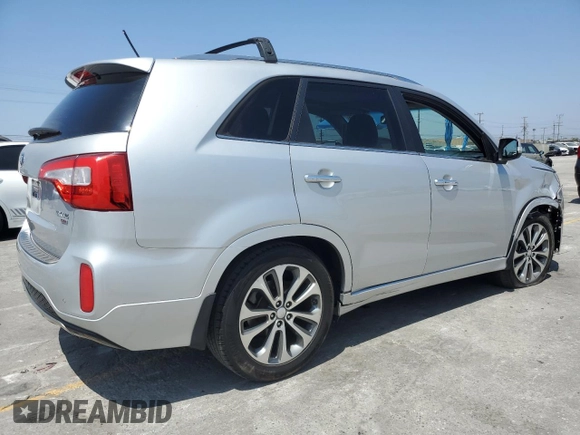 2014 Kia Sorento SX z VIN 5XYKW4A74EG547803, wystawiony jako Copart lot #58390675 z przebiegiem 138 424 mil mil oraz Szkoda całkowita • Salvage title. Historia ofert i sprzedaży dostępna na DreamBid. Obrazek 3.