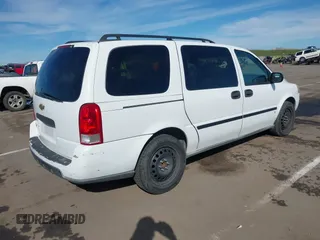 2007 Chevrolet Uplander LS Fleet with VIN 1GNDV23W07D218108, listed as a IAAI auction lot 41637466 with 211,909 mi miles. Bid and sale history available at carsss.com. Image 4.