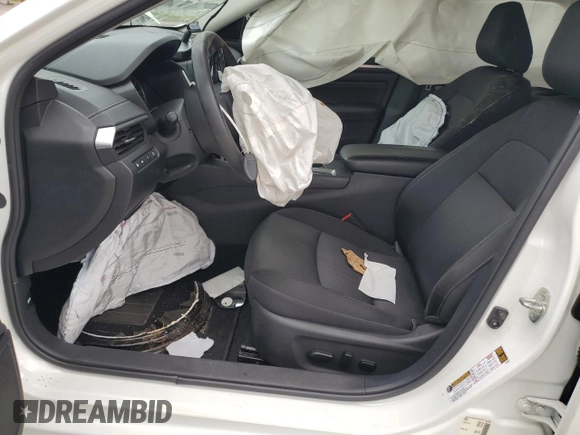 2019 Nissan Altima SV z VIN 1N4BL4DV8KC115689, wystawiony jako Copart lot #56781215 z przebiegiem 39 049 mil mil oraz Szkoda całkowita • Salvage title. Historia ofert i sprzedaży dostępna na DreamBid. Obrazek 7.