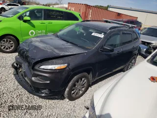2018 Jeep Cherokee Latitude z VIN 1C4PJMCX9JD586705, wystawiony jako Copart lot #48167215 z przebiegiem 121 494 mil mil oraz Szkoda całkowita • Salvage title. Historia ofert i sprzedaży dostępna na DreamBid. Obrazek 1.