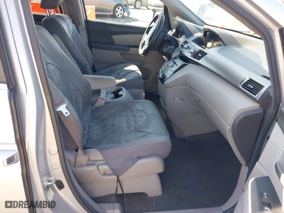 2013 Honda Odyssey EX with VIN 5FNRL5H43DB044603, listed as a IAAI auction lot 41996667 with 132,864 mi miles. Bid and sale history available at carsss.com. Image 5.