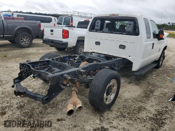 2015 Ford F-350 z VIN 1FD7X3AT0FEB25544, wystawiony jako Copart lot #50340085 z przebiegiem 165 279 mil mil oraz Czysty tytuł • Clean title. Historia ofert i sprzedaży dostępna na DreamBid. Obrazek 3.