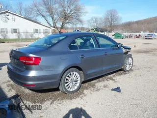 2015 Volkswagen Jetta Sedan 1.8T SE w/Connectivity with VIN 3VWD07AJ2FM312146, listed as a IAAI auction lot 41843238 with 107,741 mi miles. Bid and sale history available at carsss.com. Image 4.