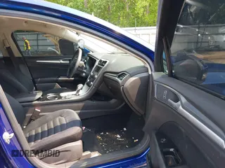 2013 Ford Fusion SE with VIN 3FA6P0H7XDR105003, listed as a IAAI auction lot 42393053 with 166,128 mi miles and . Bid and sale history available at DreamBid. Image 5.