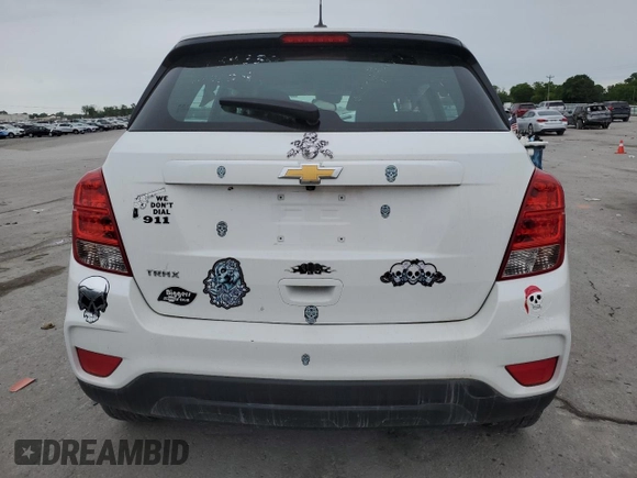 2020 Chevrolet Trax LS with VIN KL7CJKSB8LB058612, listed as a Copart auction lot 56024275 with 26,948 mi miles and Salvage Title. Bid and sale history available at DreamBid. Image 6.
