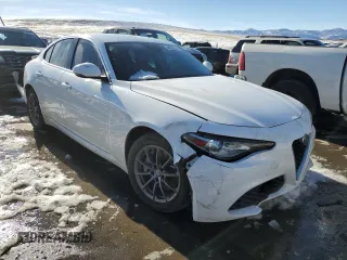 2018 Alfa Romeo Giulia with VIN ZARFAEDNXJ7563422, listed as a Copart auction lot 40852283 with 0 mi miles. Bid and sale history available at carsss.com. Image 4.