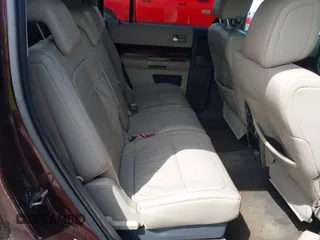 2009 Ford Flex SEL with VIN 2FMEK62C99BA17882, listed as a IAAI auction lot 42072947 with 170,054 mi miles. Bid and sale history available at carsss.com. Image 8.