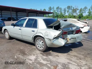 2004 Mercury Grand Marquis LS Premium z VIN 2MEHM75W64X681851, wystawiony jako IAAI lot #42389437 z przebiegiem 118 153 mil mil oraz . Historia ofert i sprzedaży dostępna na DreamBid. Obrazek 3.