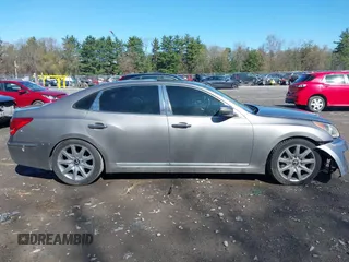 2013 Hyundai Equus Signature with VIN KMHGH4JH6DU062970, listed as a IAAI auction lot 42147197 with 131,799 mi miles and . Bid and sale history available at DreamBid. Image 13.
