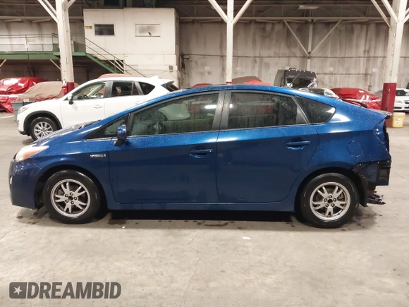 2011 Toyota Prius I with VIN JTDKN3DU0B0286265, listed as a IAAI auction lot 41848439 with 209,269 mi miles. Bid and sale history available at carsss.com. Image 15.