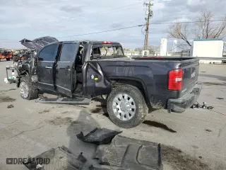 2016 GMC Sierra 2500HD Denali with VIN 1GT12UEG2GF247586, listed as a Copart auction lot 82901624 with 156,376 mi miles and Non Repairable. Bid and sale history available at carsss.com. Image 2.