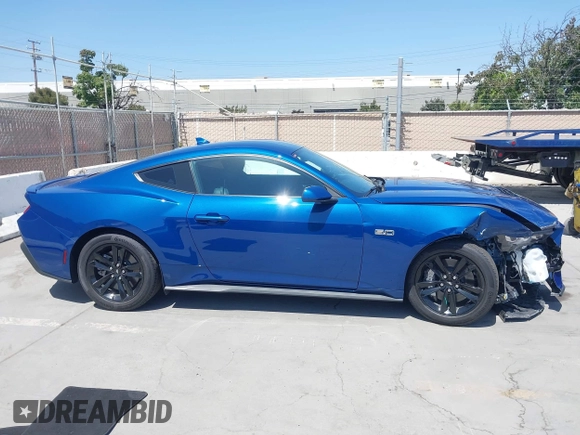 2024 Ford Mustang GT with VIN 1FA6P8CF8R5430448, listed as a IAAI auction lot 42486850 with 5,647 mi miles and . Bid and sale history available at DreamBid. Image 13.