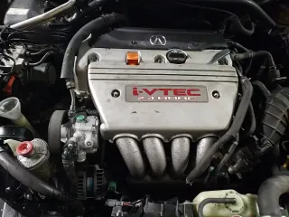 2004 Acura TSX z VIN JH4CL968X4C022354, wystawiony jako Copart lot #86734924 z przebiegiem 272 956 mil mil oraz Szkoda całkowita • Salvage title. Historia ofert i sprzedaży dostępna na DreamBid. Obrazek 14.