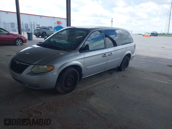 2006 Chrysler Town & Country LX z VIN 2A4GP44R66R793727, wystawiony jako IAAI lot #42234829 z przebiegiem 222 226 mil mil oraz . Historia ofert i sprzedaży dostępna na DreamBid. Obrazek 2.