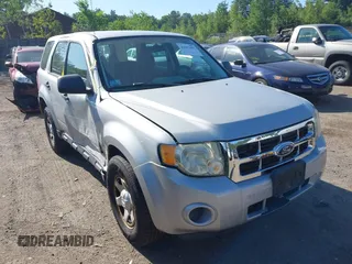 2008 Ford Escape XLS with VIN 1FMCU02Z88KC70862, listed as a IAAI auction lot 42552892 with 90,241 mi miles and . Bid and sale history available at DreamBid. Image 1.