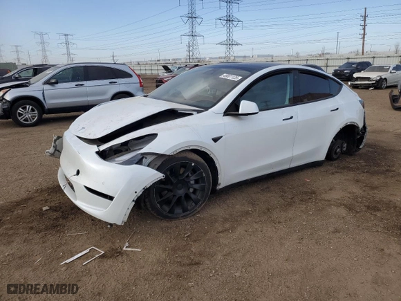 2022 Tesla Model Y Long Range with VIN 7SAYGAEE1NF540574, listed as a Copart auction lot 49001125 with 40,806 mi miles and Salvage Title. Bid and sale history available at carsss.com. Image 1.