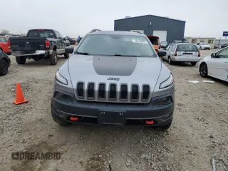 2017 Jeep Cherokee Trailhawk L Plus z VIN 1C4PJMBB6HW519113, wystawiony jako Copart lot #88548615 z przebiegiem 80 881 mil mil oraz Szkoda całkowita • Salvage title. Historia ofert i sprzedaży dostępna na DreamBid. Obrazek 5.