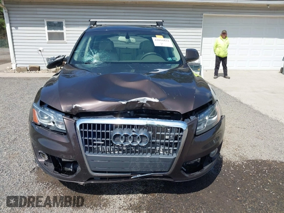 2012 Audi Q5 2.0T Premium Plus with VIN WA1LFAFP5CA024857, listed as a IAAI auction lot 42016833 with 141,144 mi miles. Bid and sale history available at carsss.com. Image 13.