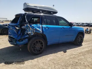 2023 Jeep Grand Cherokee Summit Reserve with VIN 1C4RJYE60P8881133, listed as a Copart auction lot 52354915 with 31,739 mi miles and Salvage title. Bid and sale history available at DreamBid. Image 3.