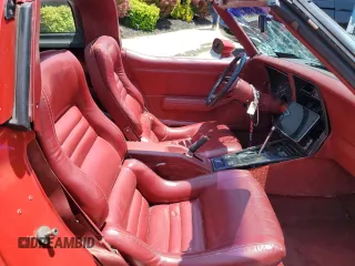 1982 Chevrolet Corvette z VIN 1G1AY8784C5122853, wystawiony jako Copart lot #58346605 z przebiegiem 69 994 mil mil oraz Szkoda całkowita • Salvage title. Historia ofert i sprzedaży dostępna na DreamBid. Obrazek 10.