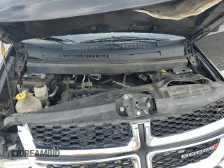 2019 Dodge Journey SE with VIN 3C4PDCBB8KT774151, listed as a Copart auction lot 60909755 with 170,379 mi miles and Salvage title. Bid and sale history available at DreamBid. Image 12.