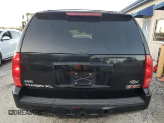 2008 GMC Yukon XL SLT with VIN 1GKFC160X8J187420, listed as a Copart auction lot 84614794 with 306,715 mi miles and Salvage Title. Bid and sale history available at carsss.com. Image 6.