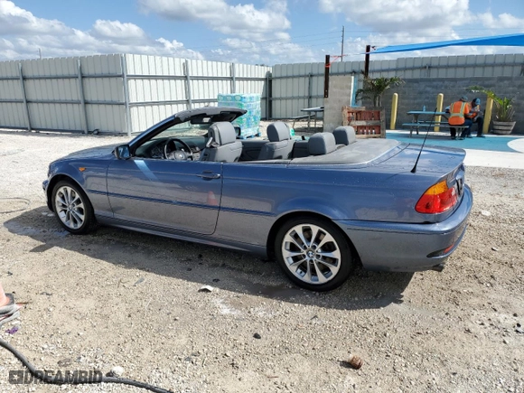 2004 BMW 3 Series 330Ci with VIN WBABW53424PL44040, listed as a Copart auction lot 77695294 with 120,239 mi miles and Salvage Title. Bid and sale history available at carsss.com. Image 2.