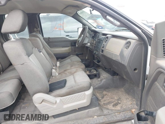 2009 Ford F-150 STX with VIN 1FTRX12W59KB75341, listed as a IAAI auction lot 42045577 with 195,427 mi miles and . Bid and sale history available at DreamBid. Image 5.
