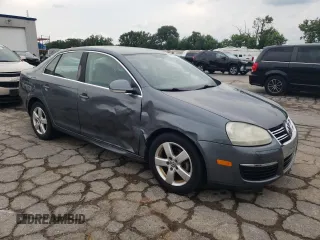 2008 Volkswagen Jetta SE with VIN 3VWRM71K08M037186, listed as a Copart auction lot 60173795 with 186,594 mi miles and Salvage title. Bid and sale history available at DreamBid. Image 4.