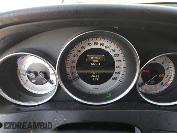 2013 Mercedes-Benz C 250 с VIN WDDGJ4HB9DG010716, выставлен на аукционе Copart как лот 54128125 с пробегом 137 915 миль миль и Списание • Salvage title. История ставок и продаж доступна на DreamBid. Изображение 9.