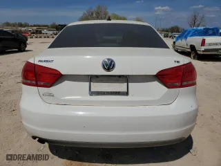 2014 Volkswagen Passat Wolfsburg Ed with VIN 1VWAT7A37EC075133, listed as a Copart auction lot 50985595 with 117,838 mi miles and Salvage Title. Bid and sale history available at carsss.com. Image 6.