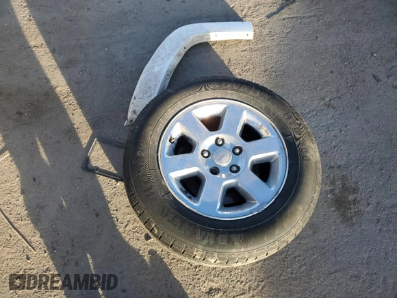 2007 Jeep Commander Limited z VIN 1J8HG58297C661755, wystawiony jako Copart lot #47637595 z przebiegiem 270 190 mil mil oraz Szkoda całkowita • Salvage title. Historia ofert i sprzedaży dostępna na DreamBid. Obrazek 13.