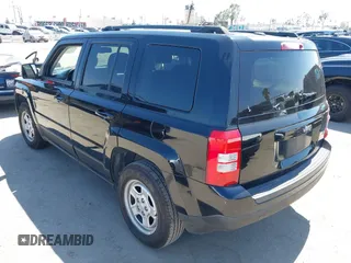 2017 Jeep Patriot Sport with VIN 1C4NJPBA3HD122731, listed as a IAAI auction lot 42407423 with 81,978 mi miles and . Bid and sale history available at DreamBid. Image 3.