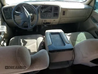 2006 GMC Sierra 2500HD SL with VIN 1GTHK23D26F158546, listed as a Copart auction lot 42225335 with 213,724 mi miles and Salvage title. Bid and sale history available at DreamBid. Image 8.
